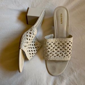 white chunky heel/sandal